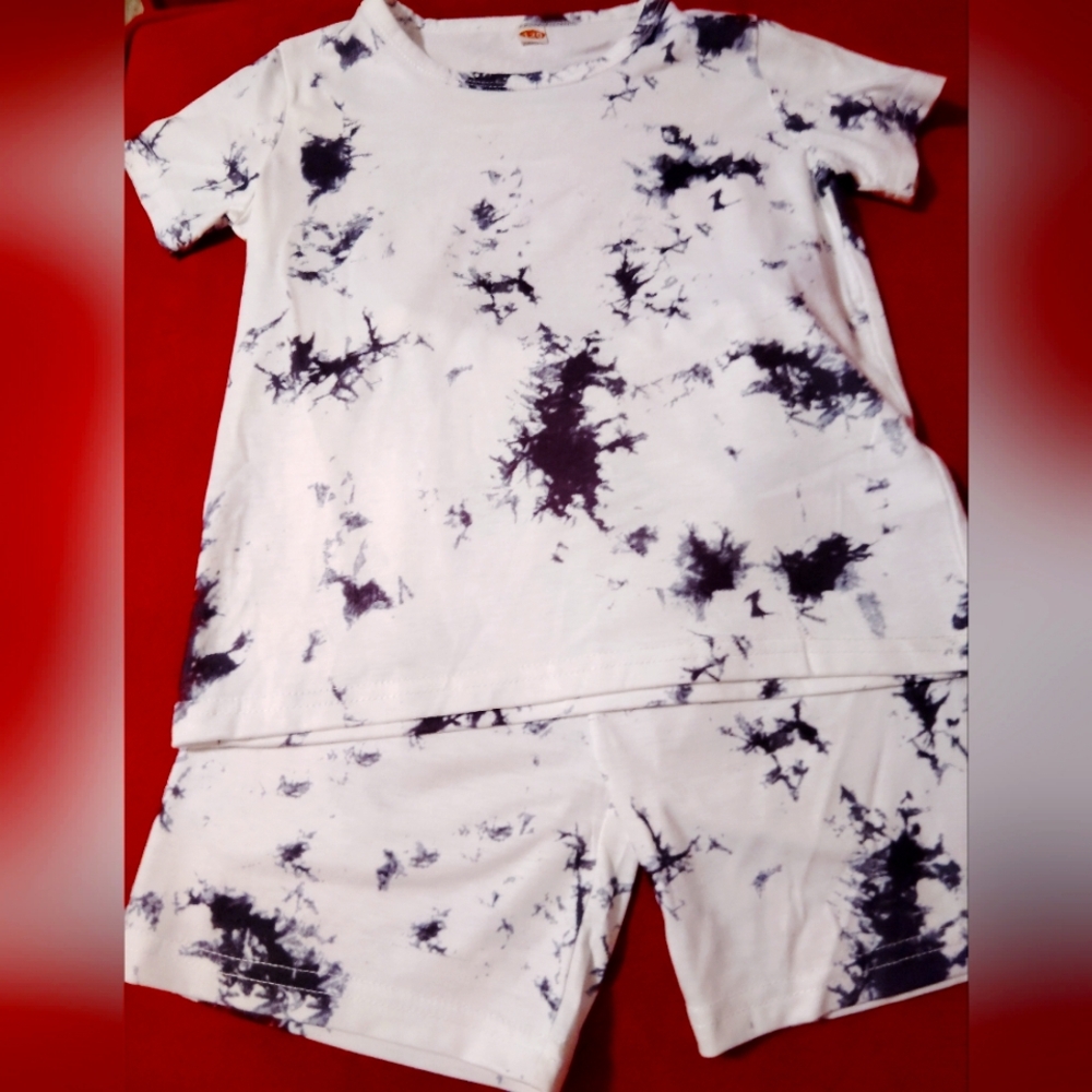 NWOT BOY'S SHORT SET